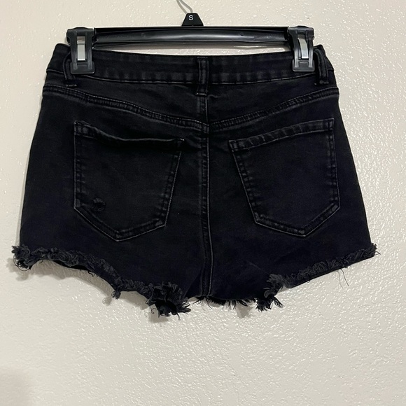 Wax Jean Black Denim Distressed Shorts Size Small - Picture 4 of 6